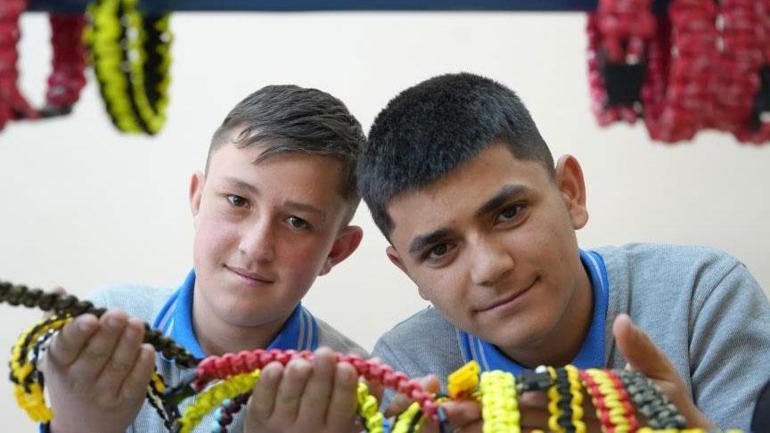 Paraşüt ipinden üretiliyor Liseli öğrenci önce öğrendi sonra arkadaşlarına öğretti