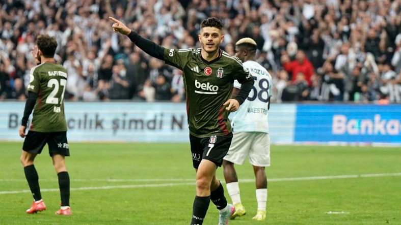 Milot Rashica, Beşiktaş - Adana Demirspor Maçında 10 Hafta Sonra Gol Attı