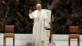 Yeni Papa Türkiye'ye gelmek için hazırlanıyor