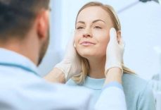 Kırışıklıkların sebebi sadece yaş mı?