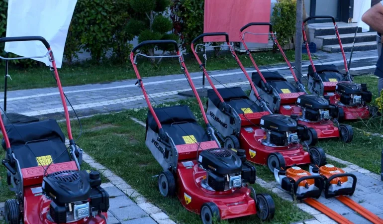 Altıeylül Belediyesi Yeşil Alan Ekipmanlarını Güçlendirdi