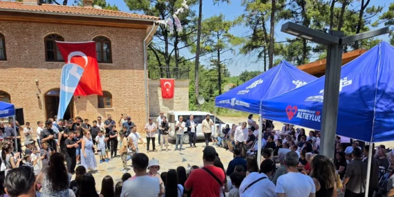 Altıeylül'de Çerkes Şenliği: Kültürel Miras Çocuklarla Yaşatıldı