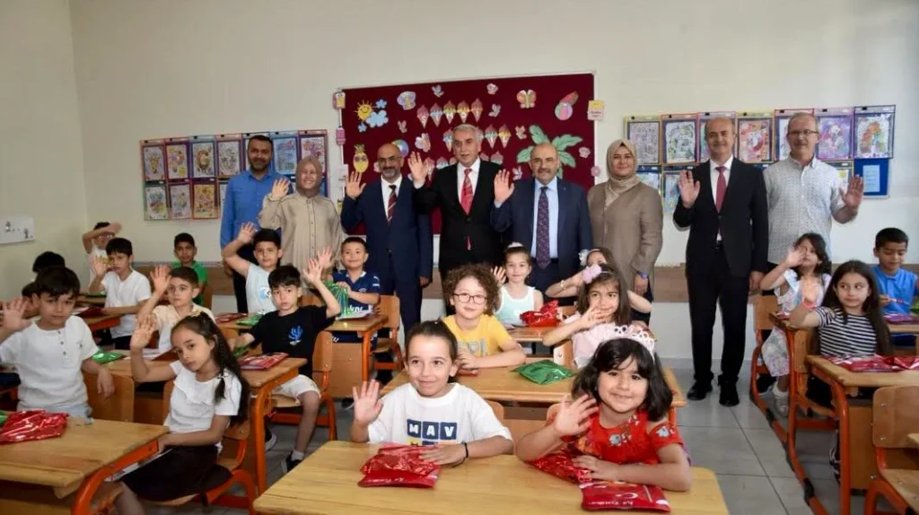 Balıkesir'de 198 Bin 332 Öğrenci Karne Heyecanı Yaşadı