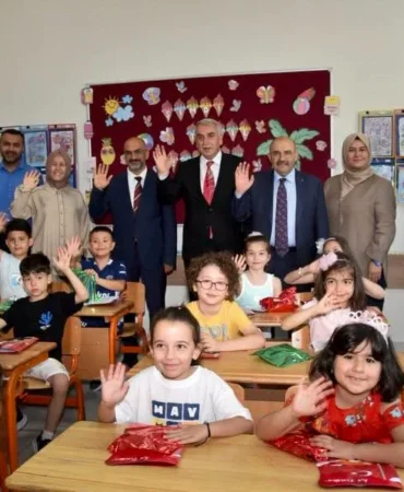 Balıkesir'de 198 Bin 332 Öğrenci Karne Heyecanı Yaşadı