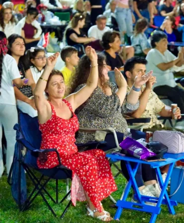Balıkesir'de Babalar Günü Konseri Duygu Dolu Anlar Yaşattı
