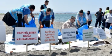 Balıkesir'de Deniz Ekosistemi İçin Kıyı Temizliği Yapıldı