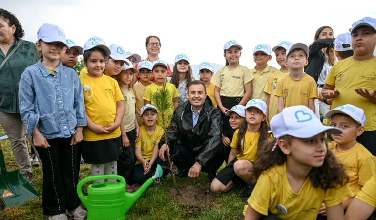Balıkesir’de Dünya Çevre Günü Coşkusu: ‘Bir Fidan Bin Umut’