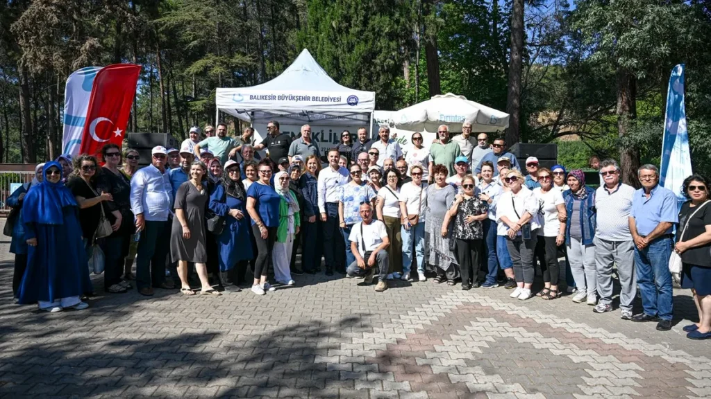 Balıkesir'de Emekliler Pikniği: 400 Bin Emekliye 365 Gün Hizmet