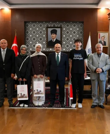 Balıkesir'de İmam Birgivi Kompozisyon Yarışması Ödülleri Sahiplerini Buldu