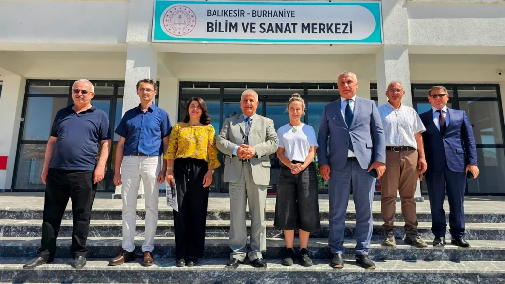Balıkesir İl Millî Eğitim Müdürü Kal'dan Burhaniye ve Gömeç'e Saha Ziyareti