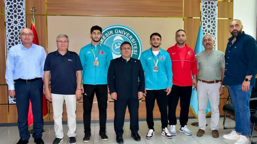 Balıkesir Üniversitesi Sporcuları Brezilya'da Dünya Şampiyonu Oldu