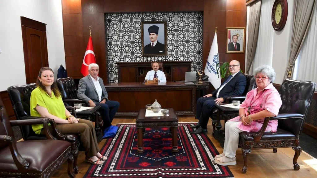 Balıkesir Valisi Ustaoğlu Muhtarları Dinliyor