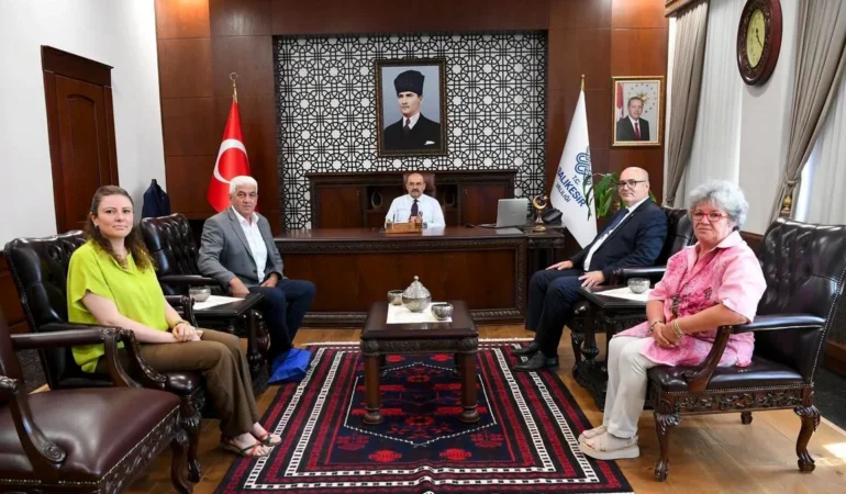 Balıkesir Valisi Ustaoğlu Muhtarları Dinliyor