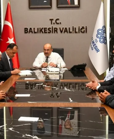 Balıkesir Valisi Ustaoğlu'ndan Muhtarlarla Düzenli Buluşma
