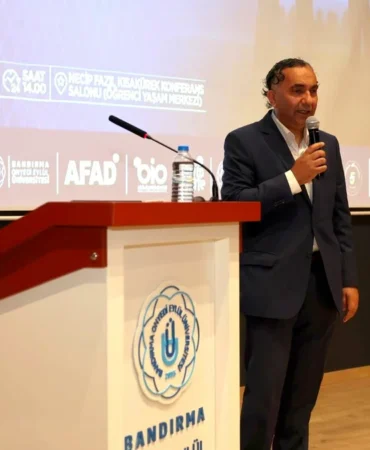 BANÜ'de Ailenin Duygu Temellerine Felsefî Bakış Konferansı Düzenlendi