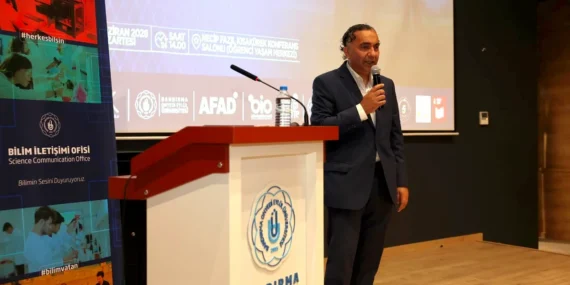 BANÜ'de Ailenin Duygu Temellerine Felsefî Bakış Konferansı Düzenlendi