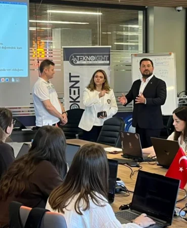 Data & AI Bootcamp Balıkesir'de Başarıyla Tamamlandı