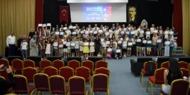 Gönen TECH10 Mezuniyet Heyecanı: 288 Öğrenci Sertifika Aldı