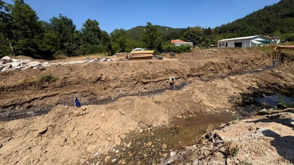 Kepsut'a Yeni Sosyal Tesis: Dereli'ye Aşevi ve Çok Amaçlı Salon