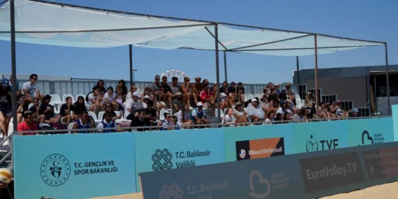 Plaj Voleybolu Dünya Turu Balıkesir Etabı Sona Erdi: Türkiye İkinciliği Elde Etti