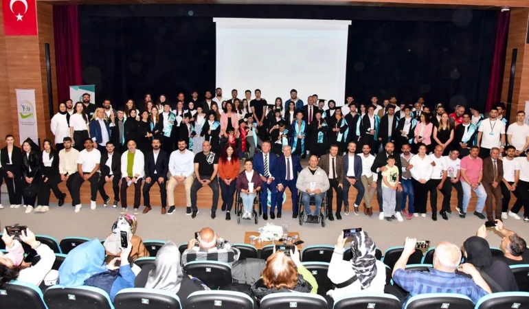 Sporla Gülümsüyoruz Projesi 59 Öğrenciyle Mezun Verdi