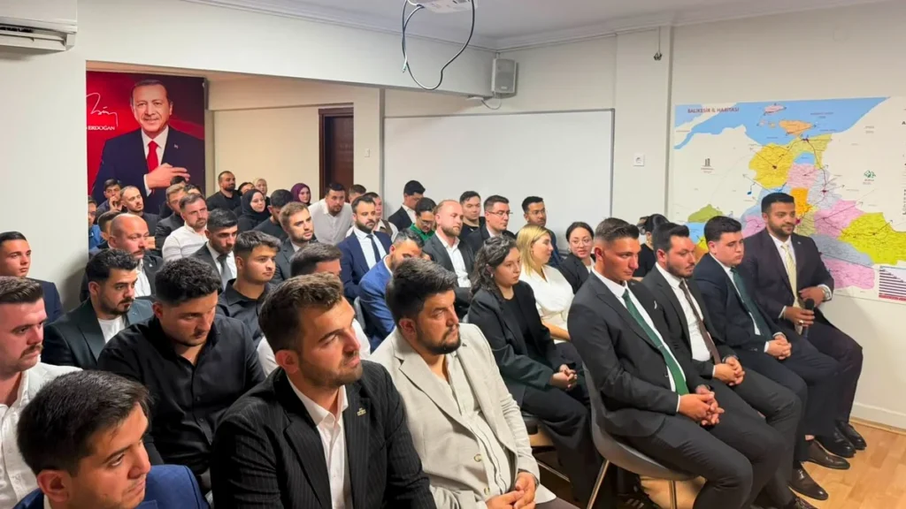 AK Parti Gençlik Kolları Balıkesir'de Teşkilat Buluşması Gerçekleştirdi