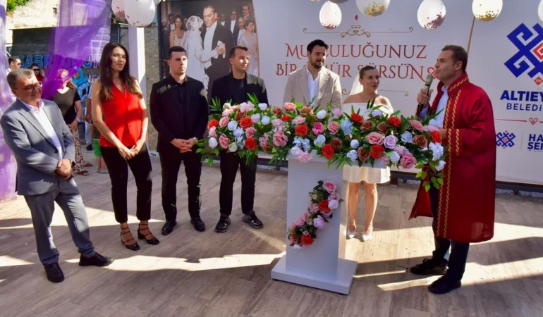 Altıeylül Açık Hava Nikah Salonu Törenle Hizmete Açıldı