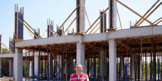 Ayvalık Yeni Mahalle Sosyal Yaşam Merkezi İnşaatı Hızla Yükseliyor