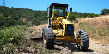 Balıkesir Büyükşehir'den Çiftçiye Tarla Yolu Desteği: 5 İlçede Çalışmalar Sürüyor