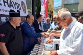 Balıkesir'de EMŞAV'dan Şehitler Anısına Anlamlı Aşure Hayrı