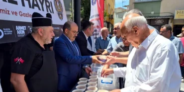 Balıkesir'de EMŞAV'dan Şehitler Anısına Anlamlı Aşure Hayrı