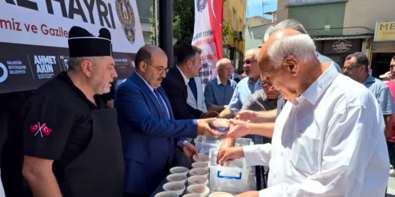 Balıkesir'de EMŞAV'dan Şehitler Anısına Anlamlı Aşure Hayrı