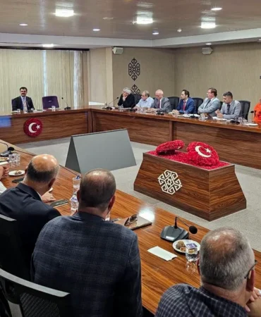 Balıkesir Eğitim Toplantısında 2026-2027 Yol Haritası Belirlendi