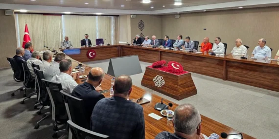 Balıkesir Eğitim Toplantısında 2026-2027 Yol Haritası Belirlendi
