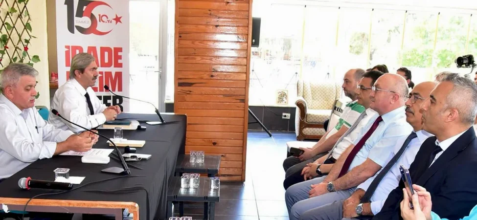 Balıkesir Üniversitesi'nde 15 Temmuz Paneli Düzenlendi