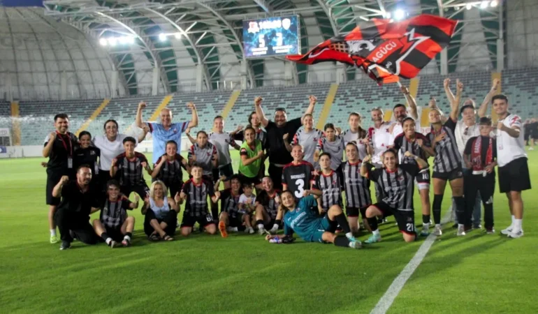 Bandırmagücü Kadın Futbol Takımı Yarı Finalde: Turgutalp Spor Karşısında