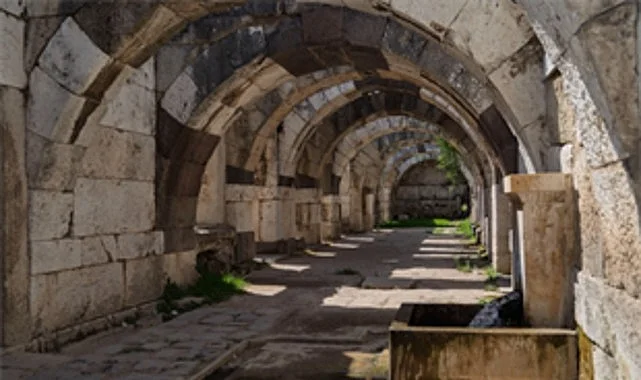 buyuksehirden-smyrna-antik-kentine-tarihi-destek-EvMbfJjr.jpg