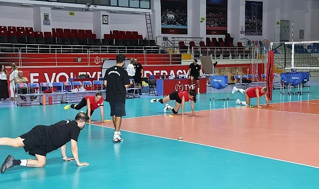 nilufer-belediyespor-eker-kadin-voleybol-takimi-yeni-sezon-hazirliklarina-basladi-GHjN2hnu.jpg