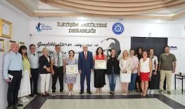 rektor-prof-dr-budak-iletisim-fakultesinin-akreditasyon-sevincine-ortak-oldu-8uxAD4Ac.jpg