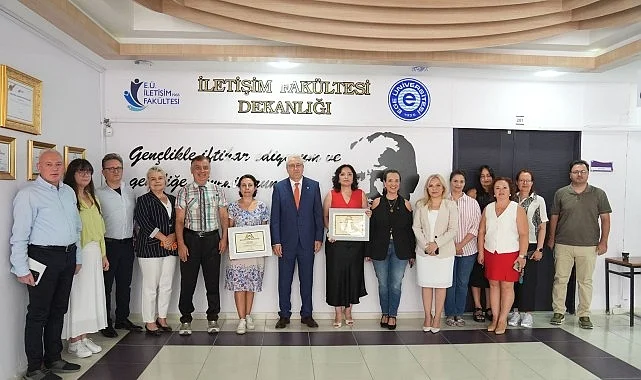rektor-prof-dr-budak-iletisim-fakultesinin-akreditasyon-sevincine-ortak-oldu-8uxAD4Ac.jpg