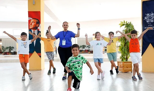 yaz-kurslarinda-halk-oyunlari-coskusu-baskan-cercioglundan-cocuklarin-gelisimine-tam-destek-OT8uRVRD.jpg