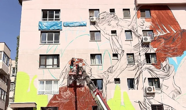 cankaya-belediyesi-mural-festivali-basladi-cERO8JMF.jpg