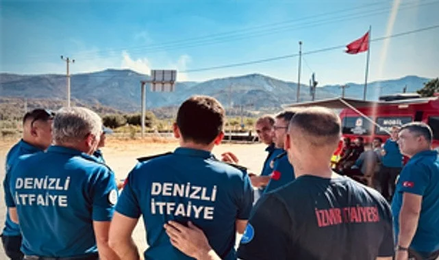 denizlide-gorev-tamam-izmir-itfaiyesi-eve-donuyor-4MxBaD1T.jpg