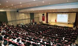 dokuz-eylul-universitesi-tip-fakultesi-2025-2026-akademik-yili-acilisi-ve-beyaz-onluk-giyme-toreni-jKw2fqIv.jpg