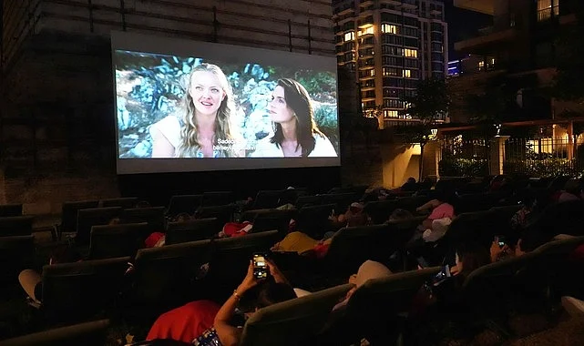 fisekhanede-yildizlarin-altinda-sinema-geceleri-eylulde-de-devam-ediyor-szXHynZt.jpg