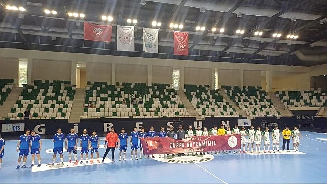 nilufer-belediyespor-erkek-hentbol-takimi-yeni-sezona-galibiyetle-basladi-VDdTDC5U.jpg