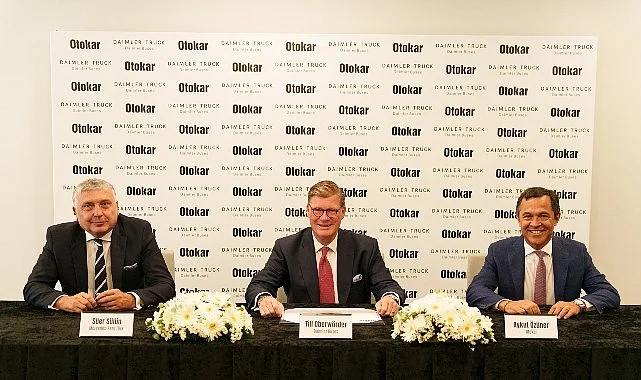 otokar-ve-daimler-buses-uretim-anlasmasi-imzaladi-QqH3Ylvv.jpg