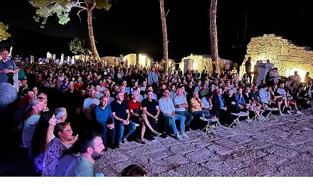 phaselis-festivalinde-samida-sahne-aldi-QUaGyOL2.jpg