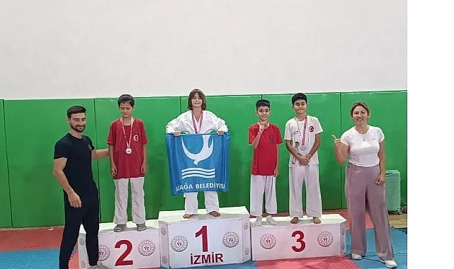 zafer-bayrami-sampiyonasinda-aliaganin-karate-zaferi-ZdC6jwBc.jpg